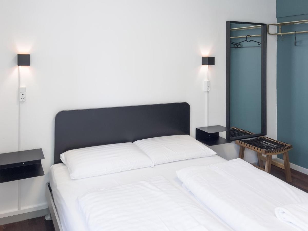 Backpackers Hotel 2*